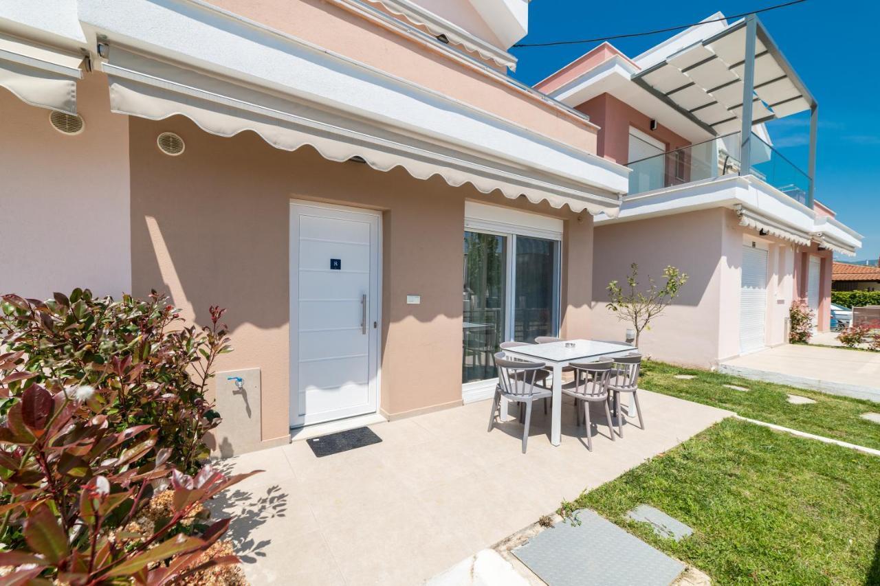 Ferienwohnung Dionysos Residential Complex Ofrínion Exterior foto