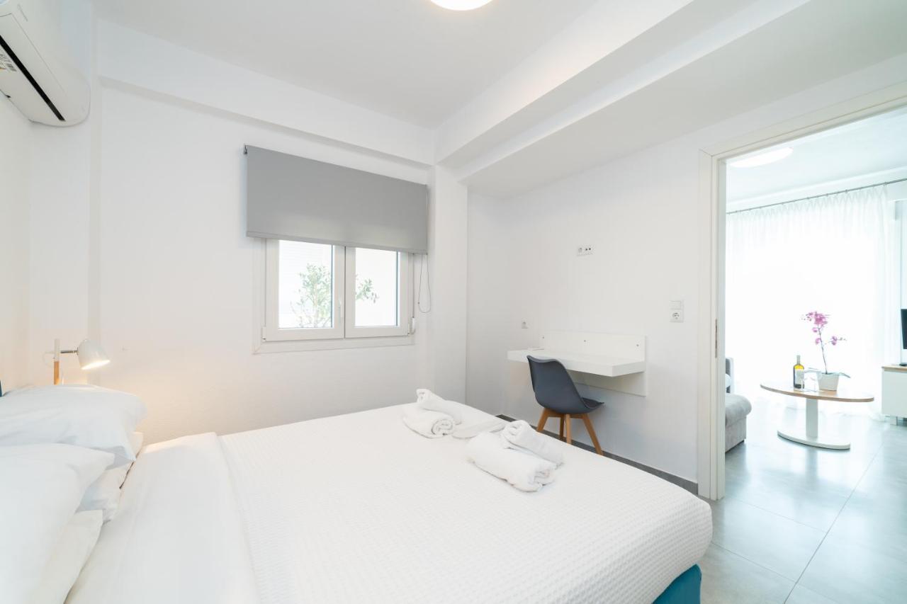 Ferienwohnung Dionysos Residential Complex Ofrínion Exterior foto