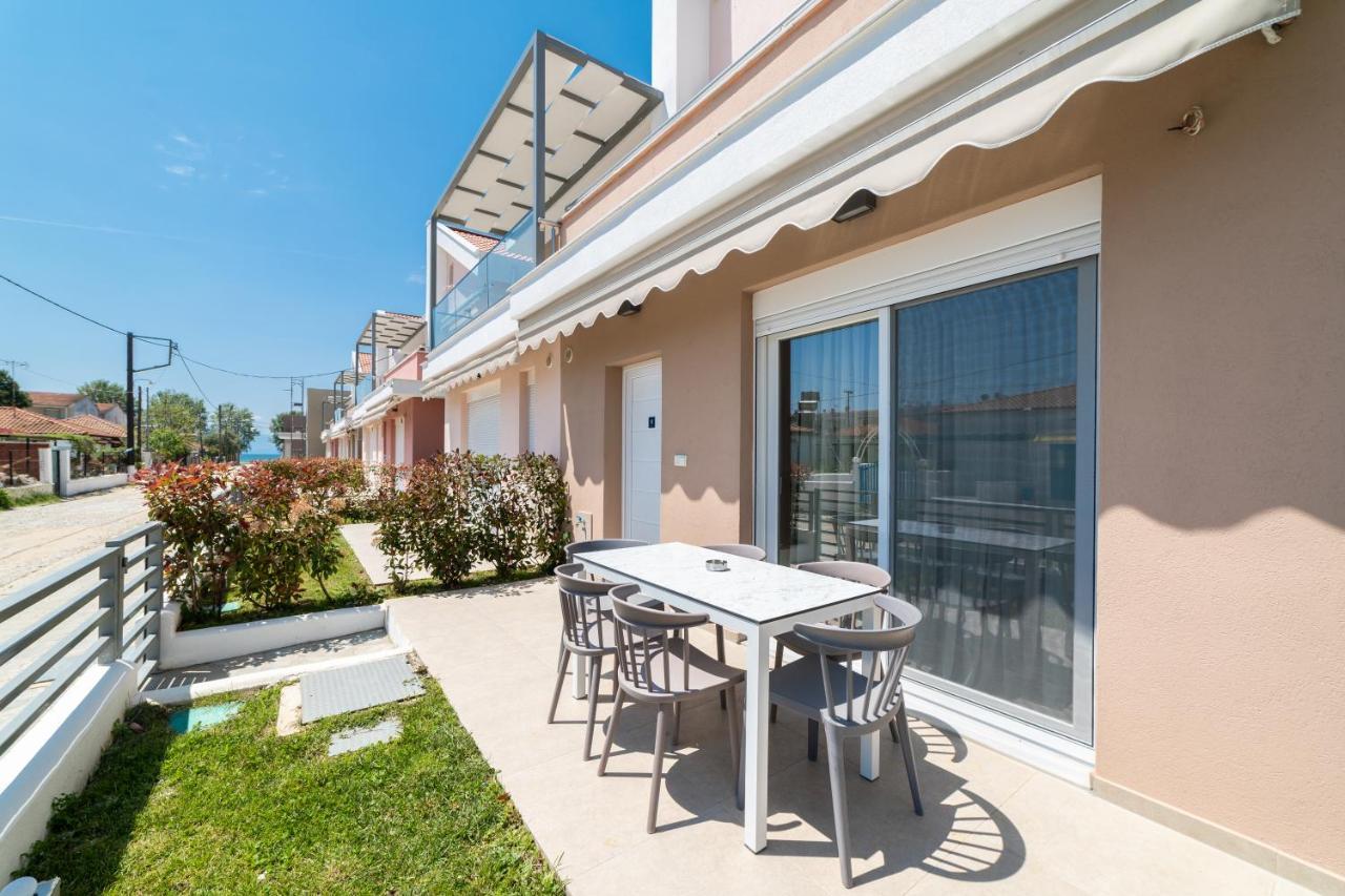 Ferienwohnung Dionysos Residential Complex Ofrínion Exterior foto